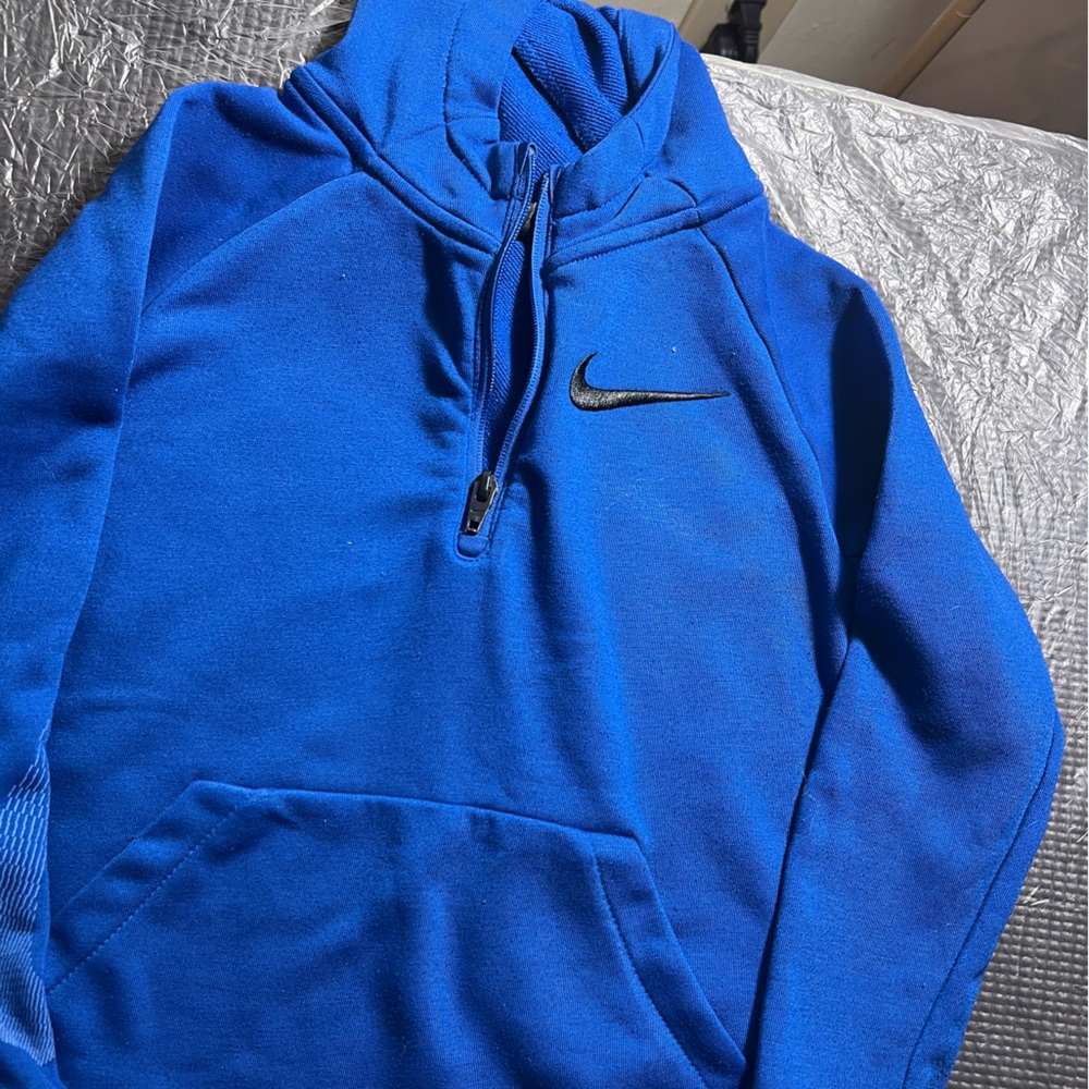 Nike - Picture 4 of 17